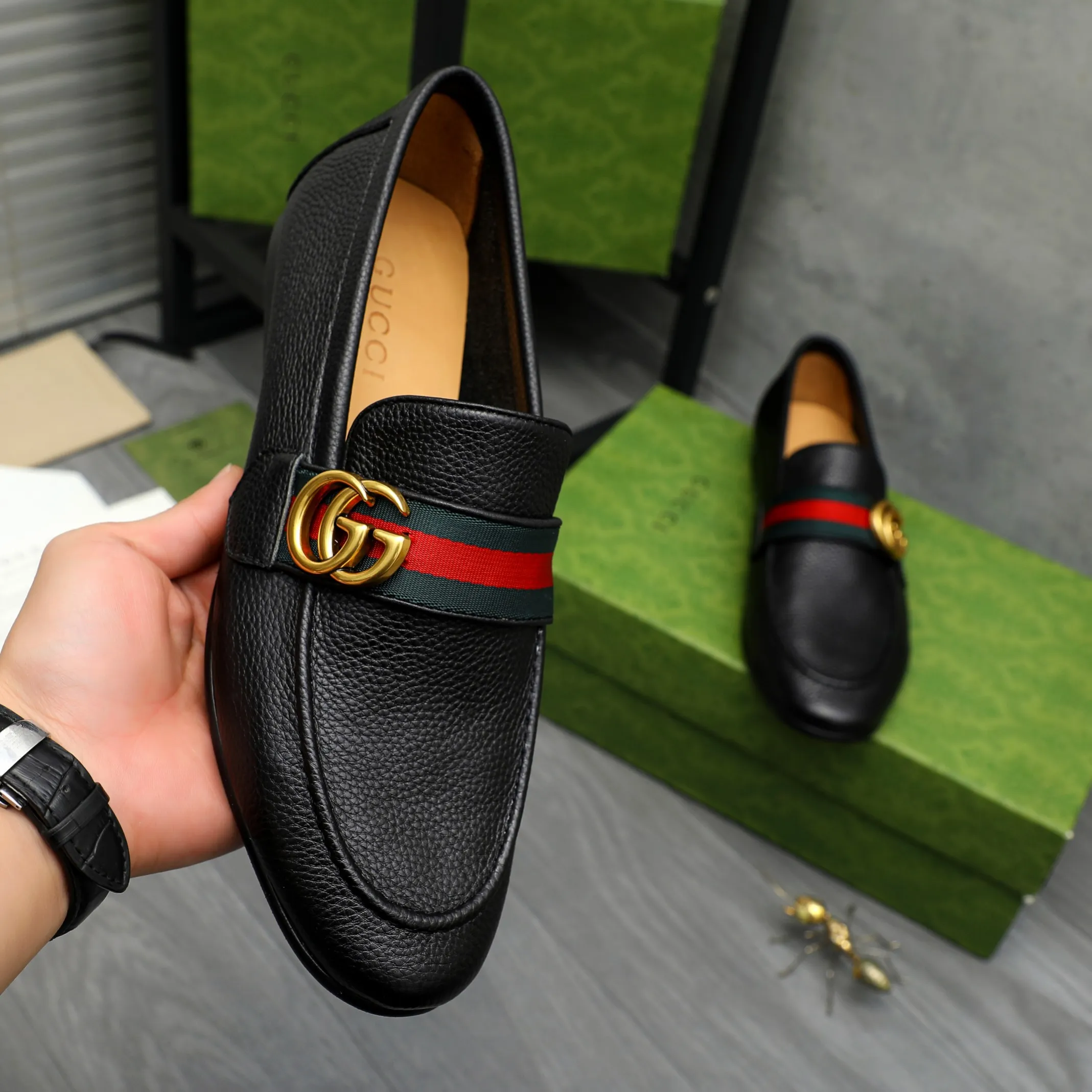 Men's shoes 💰500 Product trademark: GUCCI "Gucci" business slip-on leather shoes Regular size: 38-44 (37.45.46 custom-made, non-refundable) Product materials: Selected pebbled cowhide upper, cowhide insole, original outsole